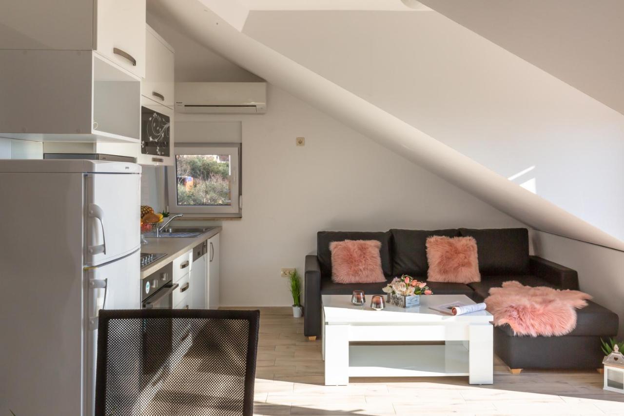 Ferdo 2 Apartment Макарска Екстериор снимка