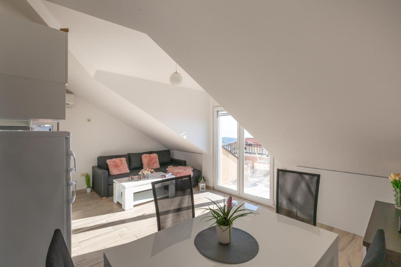 Ferdo 2 Apartment Макарска Екстериор снимка