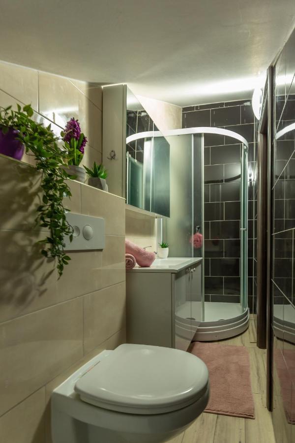 Ferdo 2 Apartment Макарска Екстериор снимка